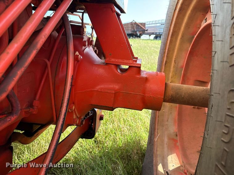 image for item EL2126 1982 Case 2390 tractor