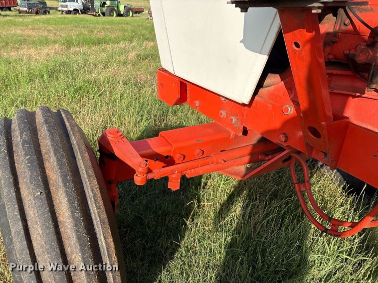 image for item EL2126 1982 Case 2390 tractor