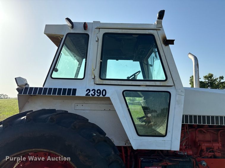image for item EL2126 1982 Case 2390 tractor