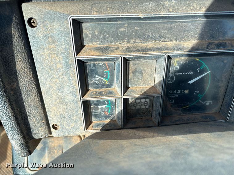 image for item EL2126 1982 Case 2390 tractor