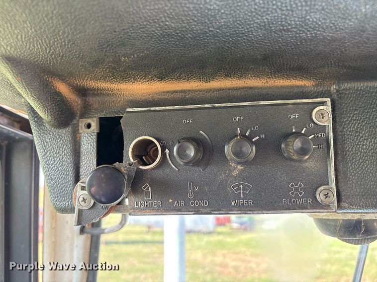 image for item EL2126 1982 Case 2390 tractor