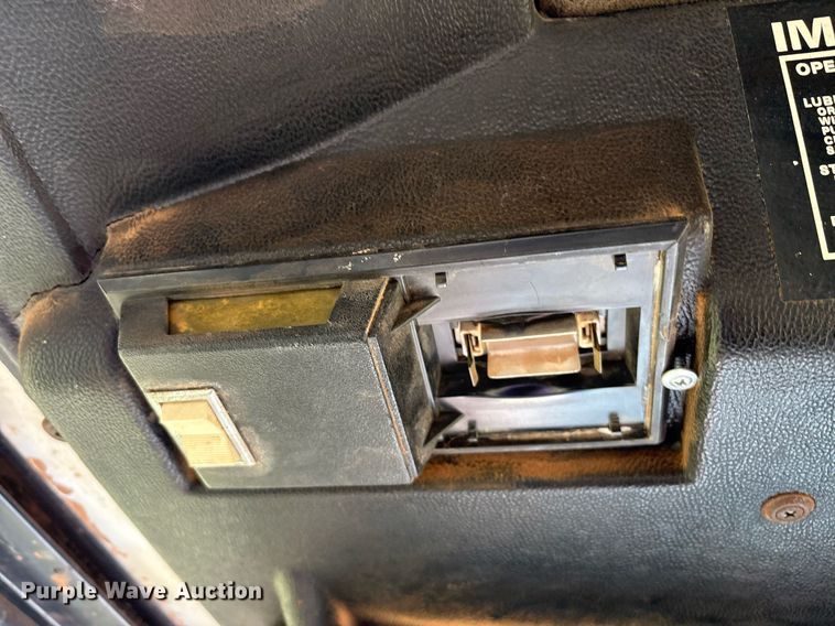 image for item EL2126 1982 Case 2390 tractor