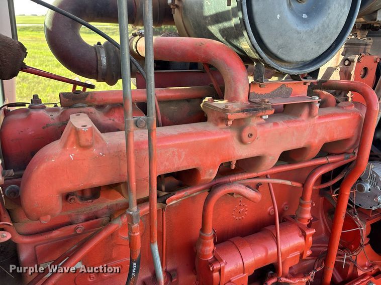 image for item EL2126 1982 Case 2390 tractor