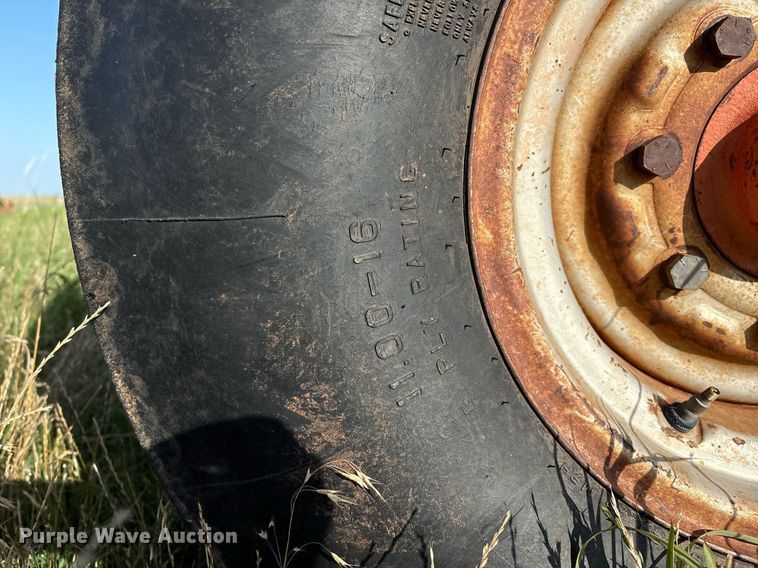 image for item EL2126 1982 Case 2390 tractor