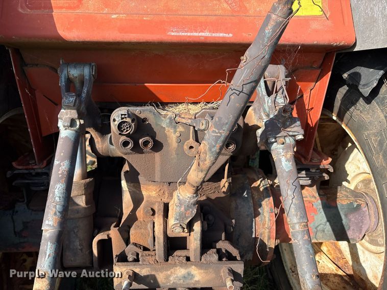 image for item EL2127 Hesston 1880DT tractor