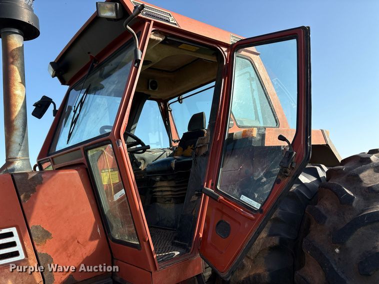 image for item EL2127 Hesston 1880DT tractor