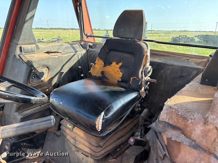 image for item EL2127 Hesston 1880DT tractor