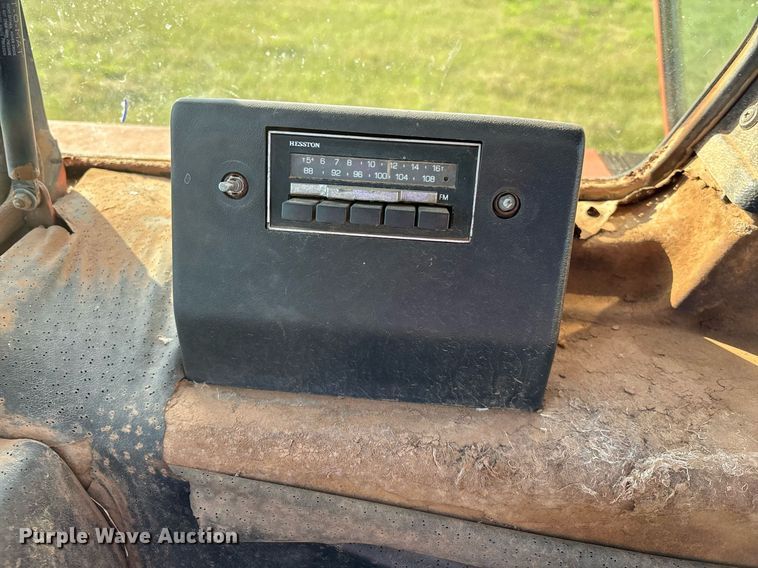 image for item EL2127 Hesston 1880DT tractor