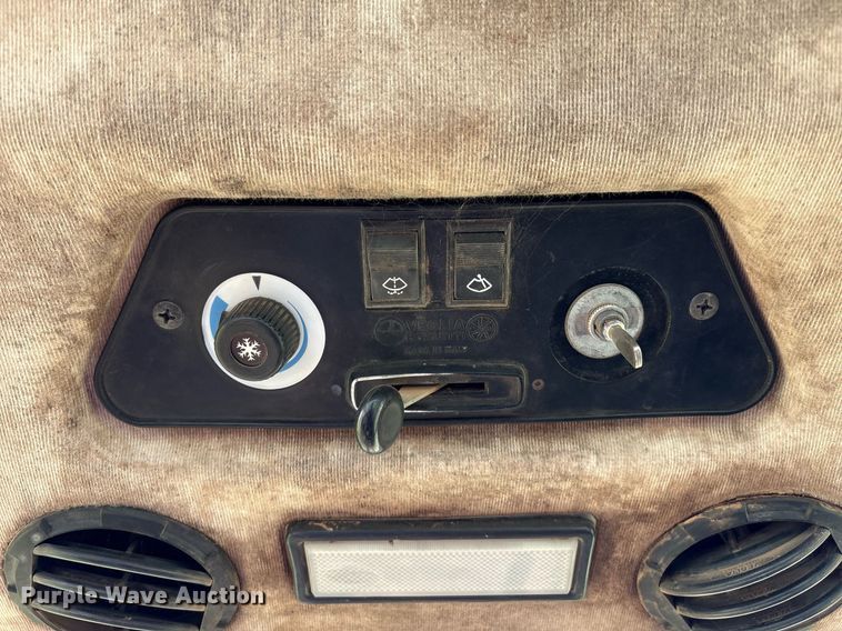 image for item EL2127 Hesston 1880DT tractor