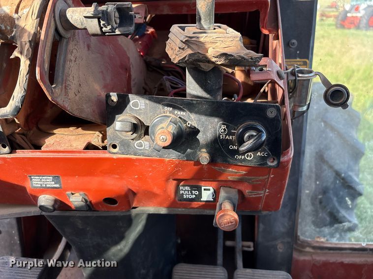 image for item EL2127 Hesston 1880DT tractor