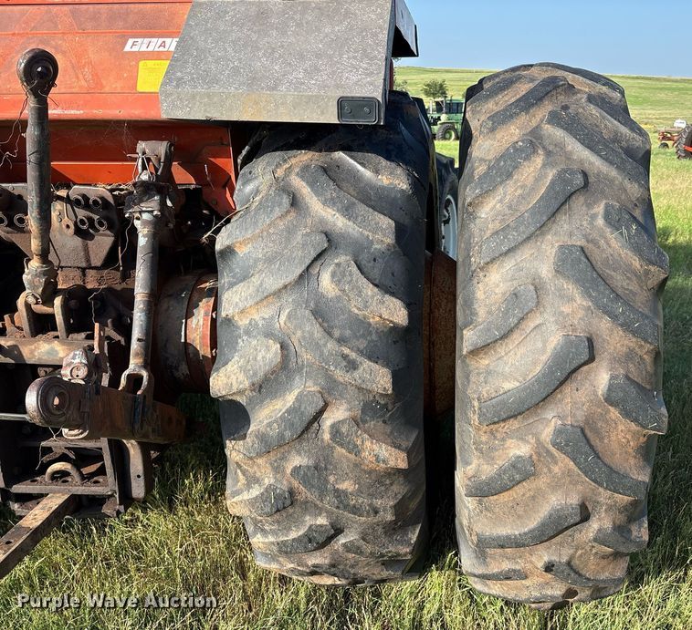 image for item EL2127 Hesston 1880DT tractor