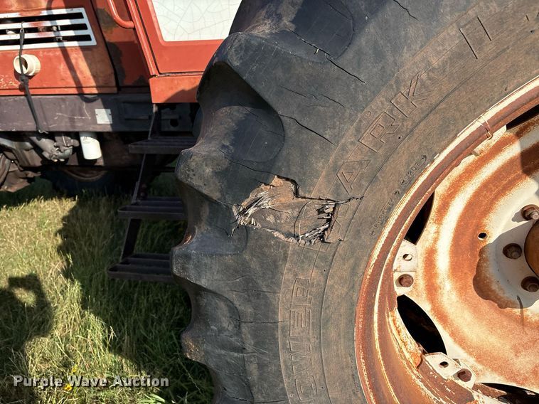 image for item EL2127 Hesston 1880DT tractor