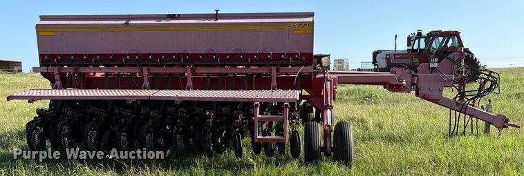 image for item EL2128 Sunflower 9421-25 grain drill