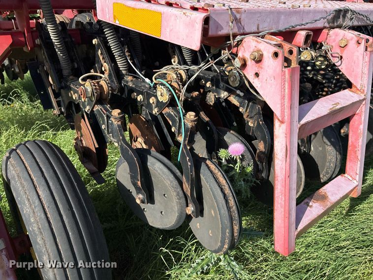 image for item EL2128 Sunflower 9421-25 grain drill