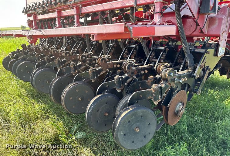 image for item EL2128 Sunflower 9421-25 grain drill