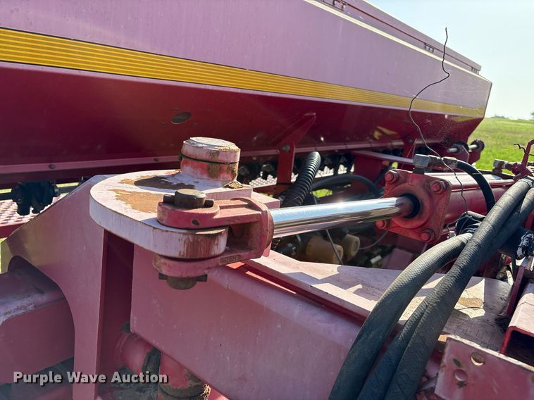 image for item EL2128 Sunflower 9421-25 grain drill