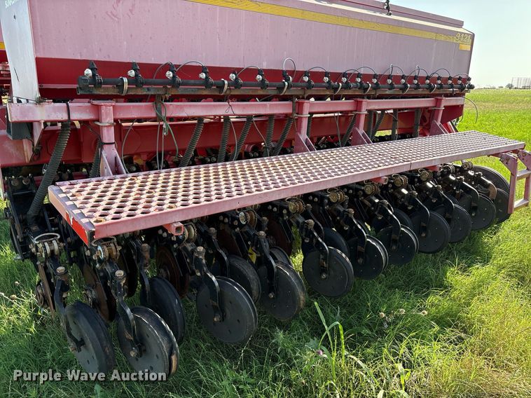 image for item EL2128 Sunflower 9421-25 grain drill