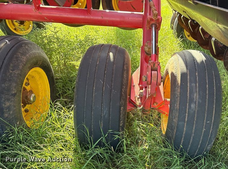 image for item EL2128 Sunflower 9421-25 grain drill