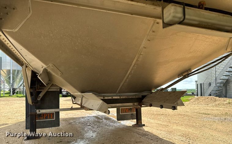 image for item EM2091 2016 Timpte Super Hopper grain trailer