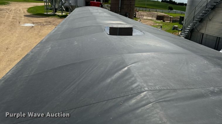 image for item EM2091 2016 Timpte Super Hopper grain trailer