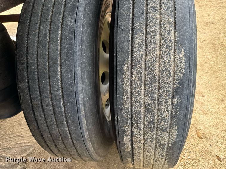 image for item EM2091 2016 Timpte Super Hopper grain trailer