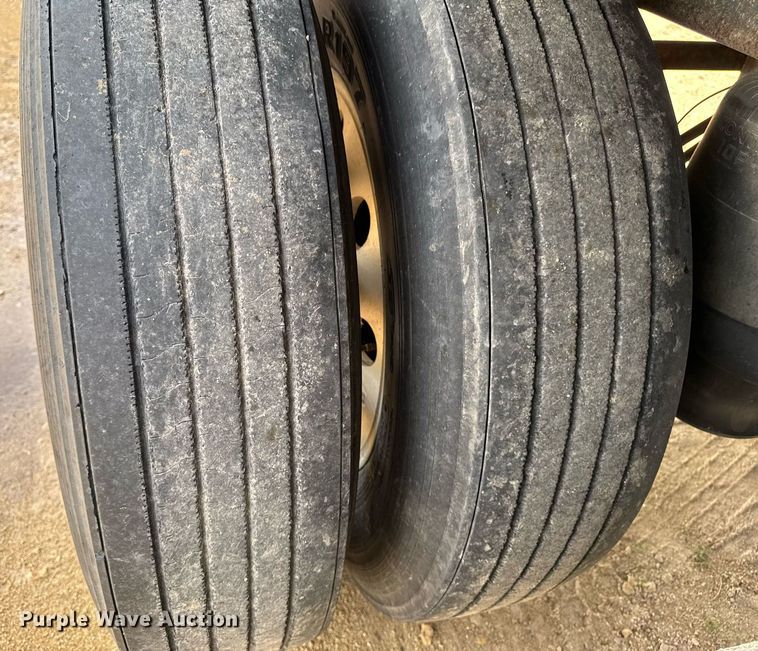 image for item EM2091 2016 Timpte Super Hopper grain trailer