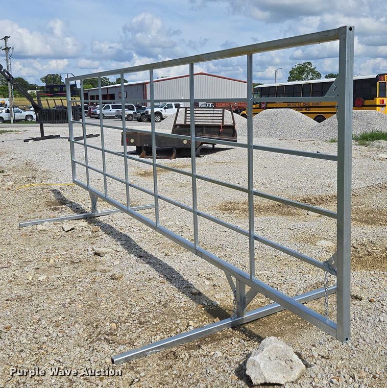 image for item EN3880 (10) galvanized livestock panels