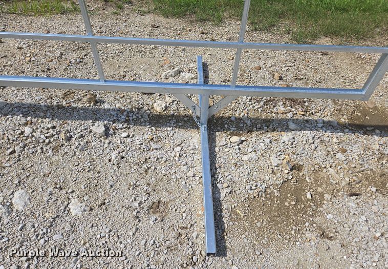 image for item EN3880 (10) galvanized livestock panels