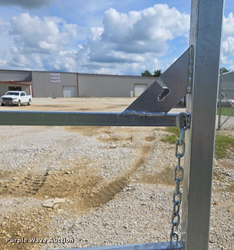 image for item EN3880 (10) galvanized livestock panels