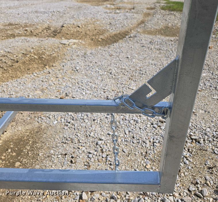 image for item EN3880 (10) galvanized livestock panels