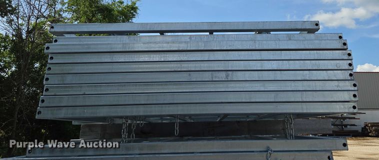 image for item EN3880 (10) galvanized livestock panels