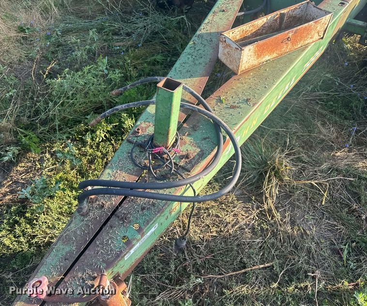 image for item EN4612 John Deere 7000 planter