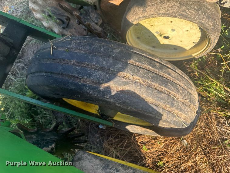 image for item EN4612 John Deere 7000 planter
