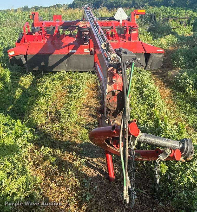 image for item EN4613 New Holland H7450/550 SWT swather / windrower