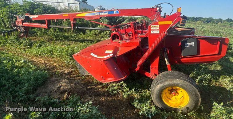 image for item EN4613 New Holland H7450/550 SWT swather / windrower