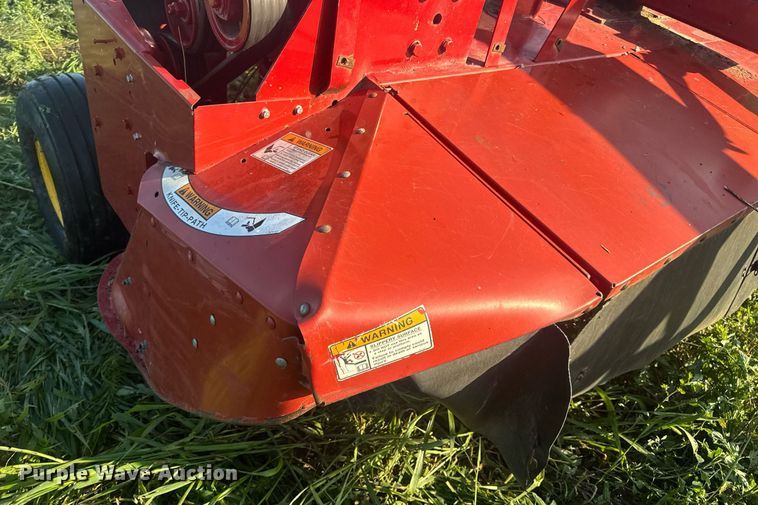 image for item EN4613 New Holland H7450/550 SWT swather / windrower