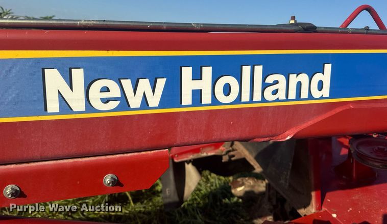 image for item EN4613 New Holland H7450/550 SWT swather / windrower
