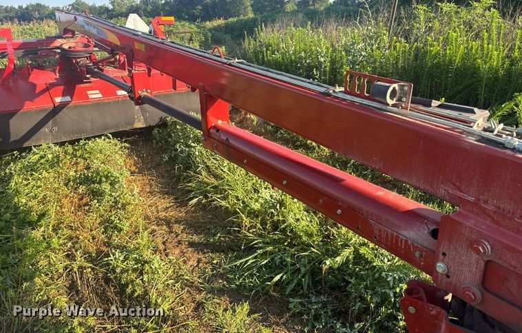 image for item EN4613 New Holland H7450/550 SWT swather / windrower