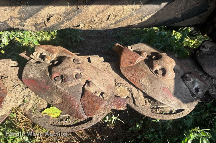 image for item EN4613 New Holland H7450/550 SWT swather / windrower