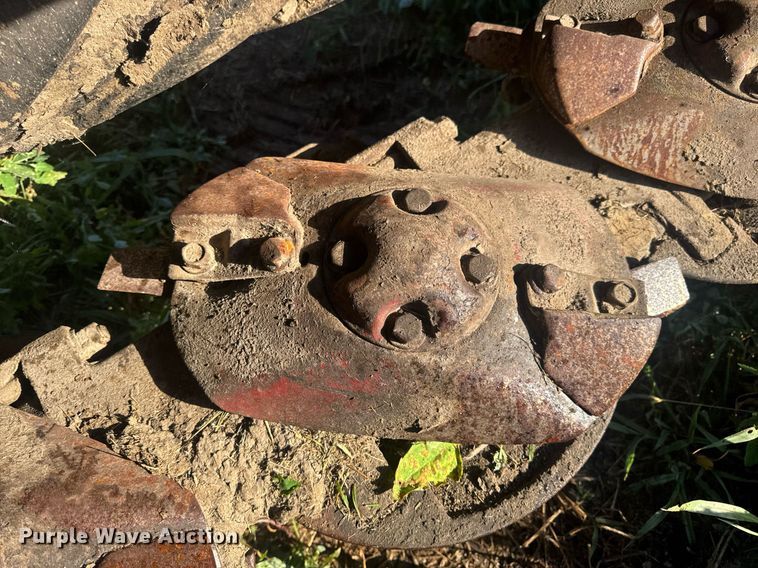 image for item EN4613 New Holland H7450/550 SWT swather / windrower