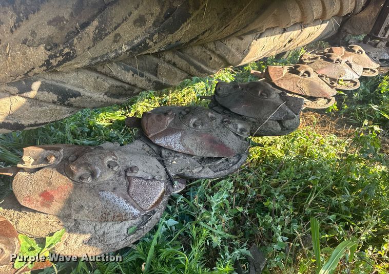 image for item EN4613 New Holland H7450/550 SWT swather / windrower