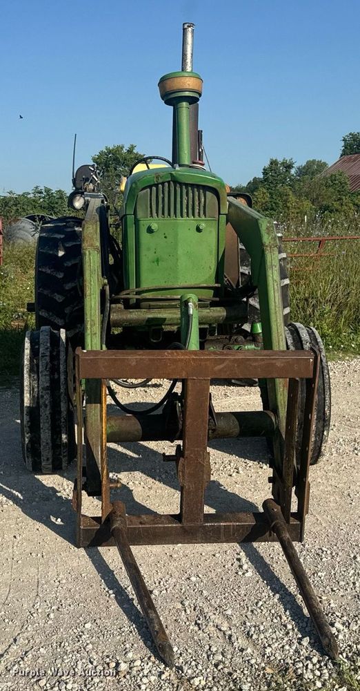image for item EN4614 1967 John Deere 4020 tractor