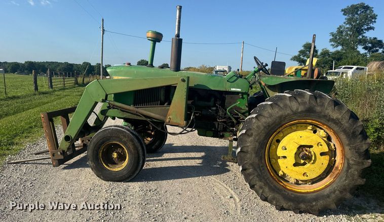 image for item EN4614 1967 John Deere 4020 tractor