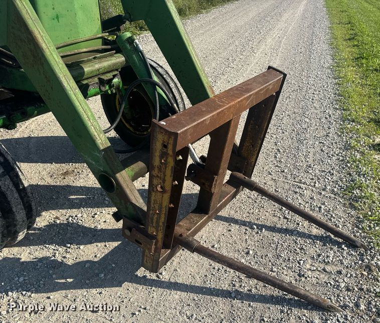 image for item EN4614 1967 John Deere 4020 tractor