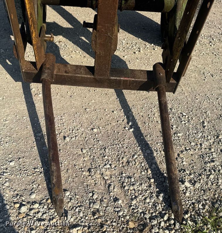 image for item EN4614 1967 John Deere 4020 tractor