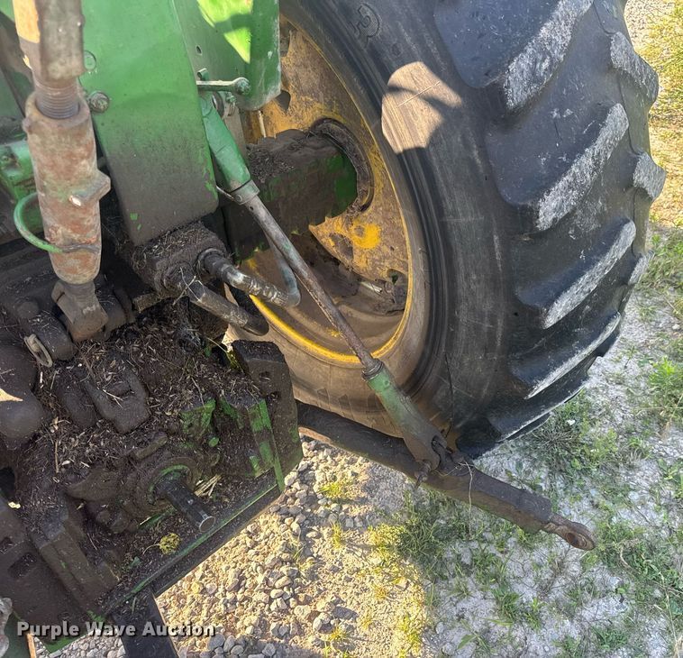 image for item EN4614 1967 John Deere 4020 tractor