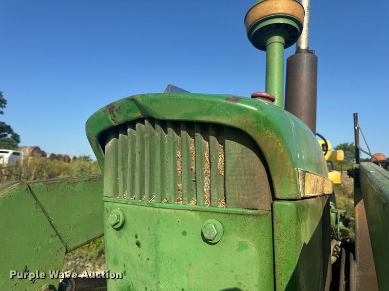 image for item EN4614 1967 John Deere 4020 tractor