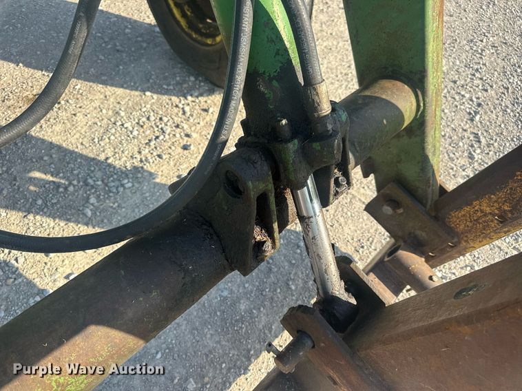 image for item EN4614 1967 John Deere 4020 tractor