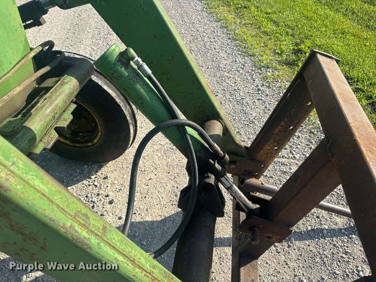 image for item EN4614 1967 John Deere 4020 tractor