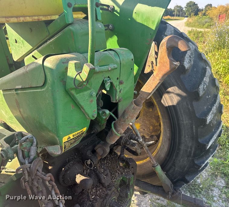 image for item EN4614 1967 John Deere 4020 tractor